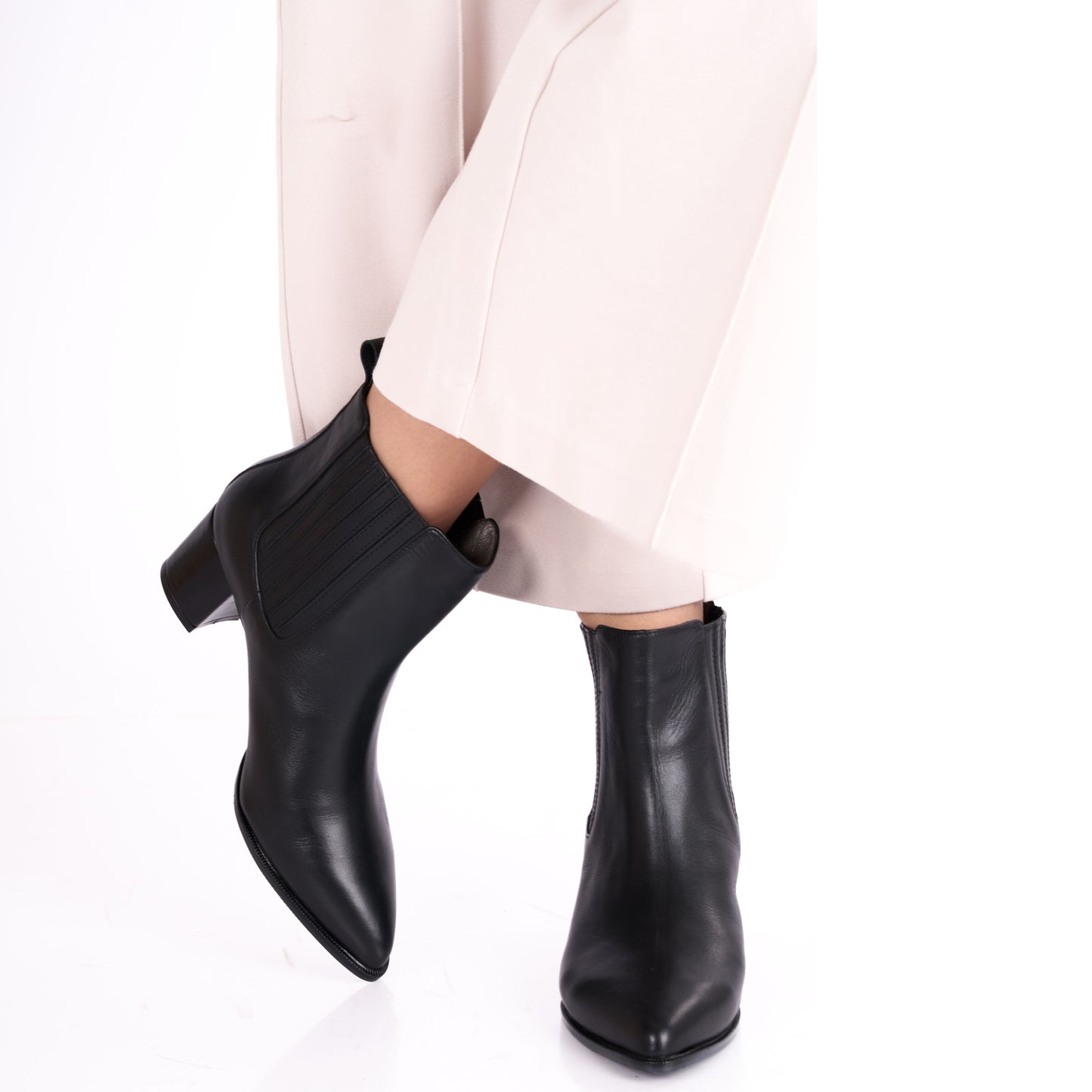 J694 BOTIN NEGRO (IT-05260)