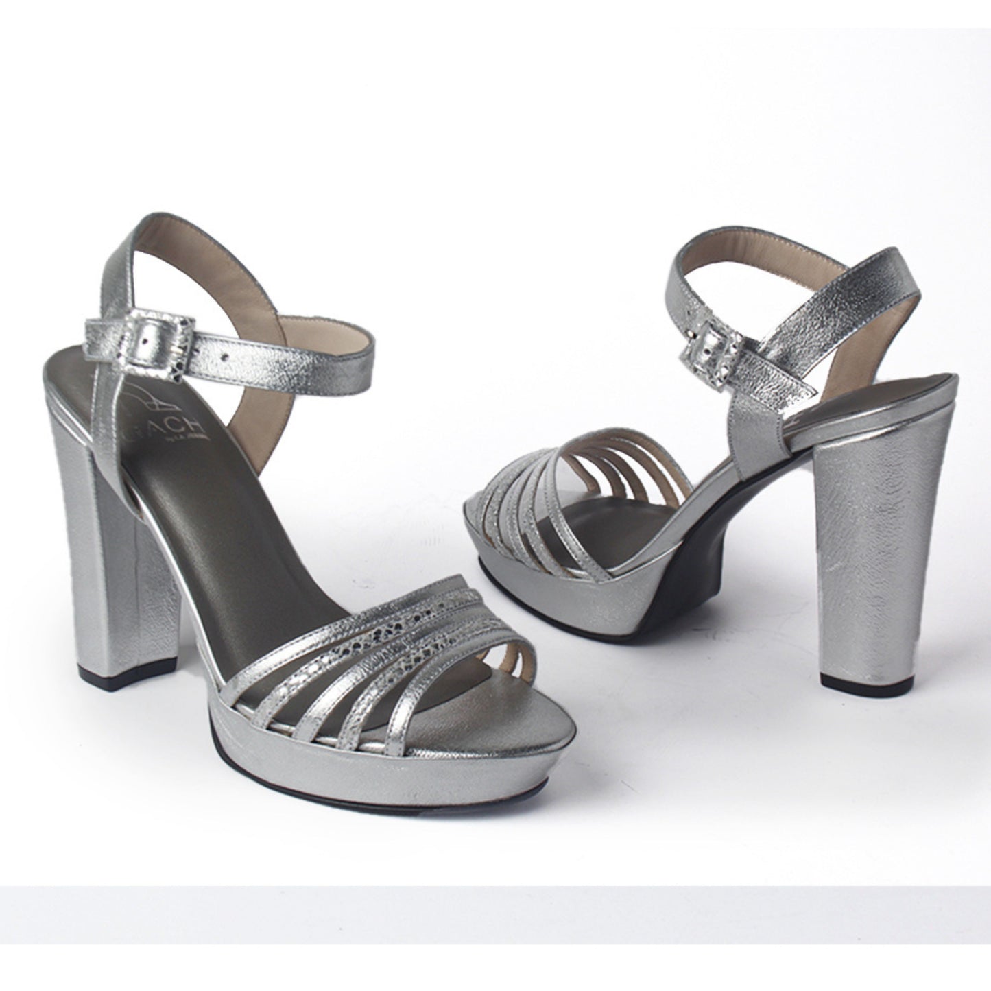 J3188 SANDALIA PLATEADO (IT-05101)